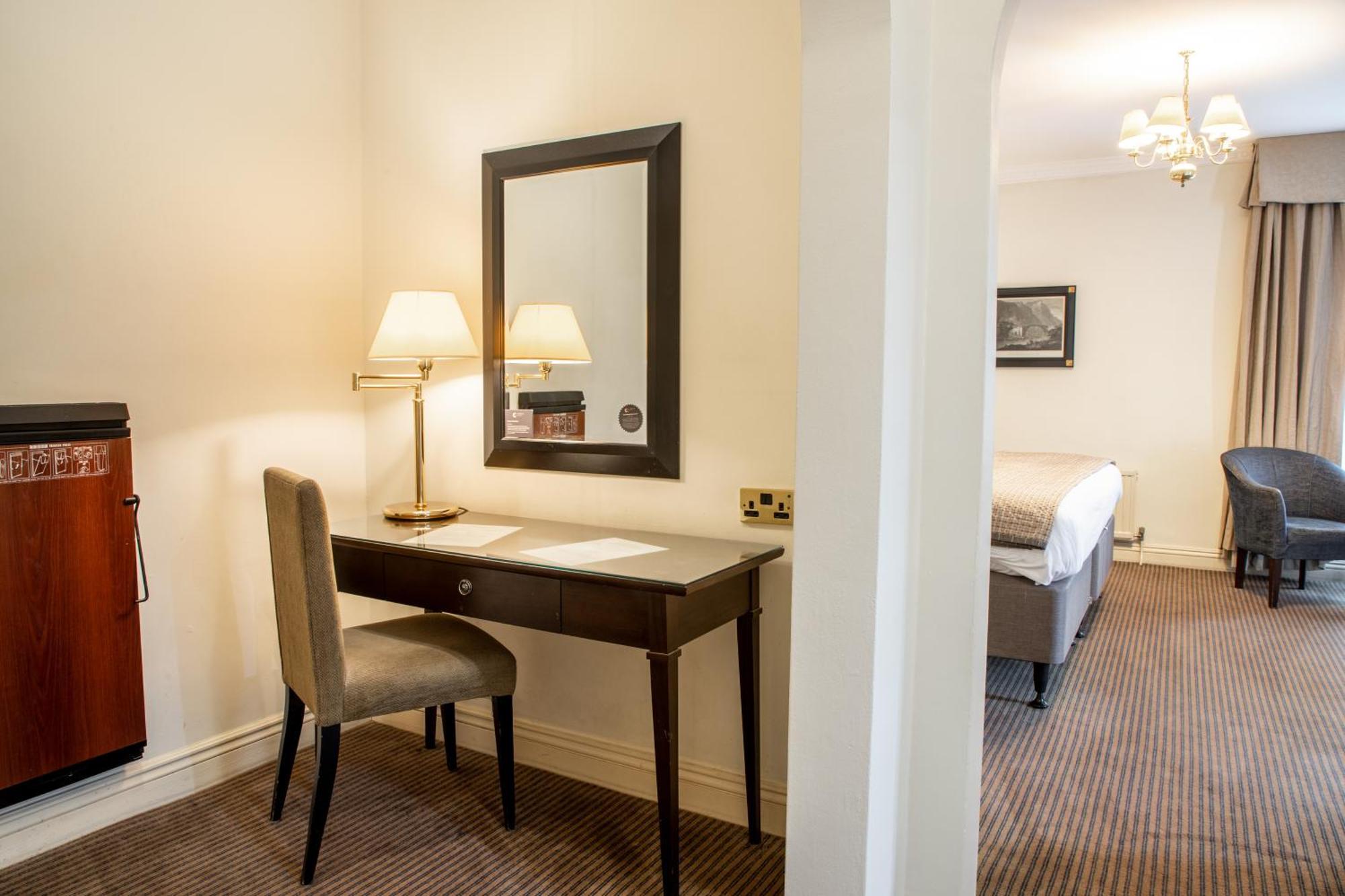 Park House Hotel ชิฟนาล ภายนอก รูปภาพ