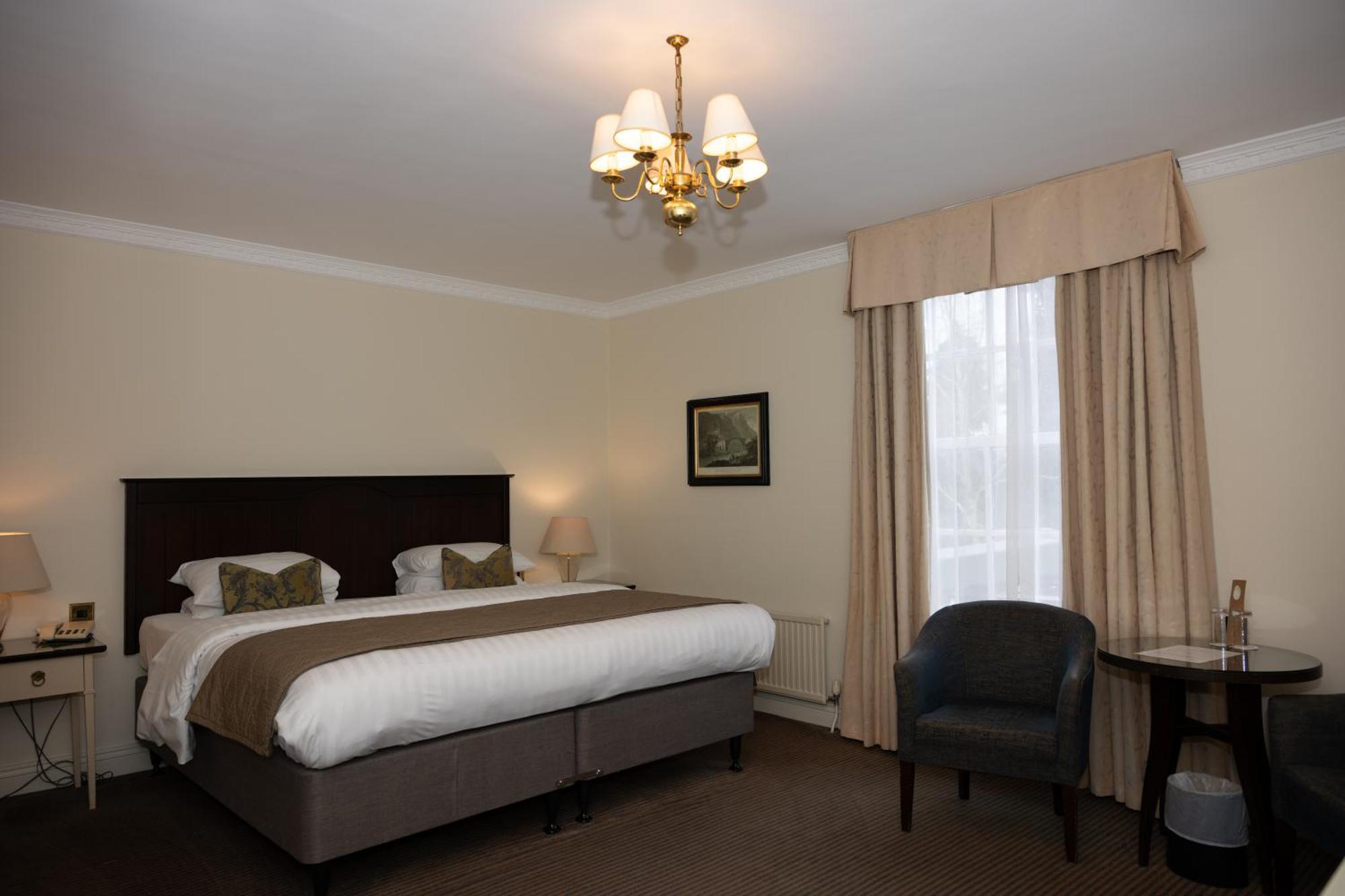 Park House Hotel ชิฟนาล ภายนอก รูปภาพ