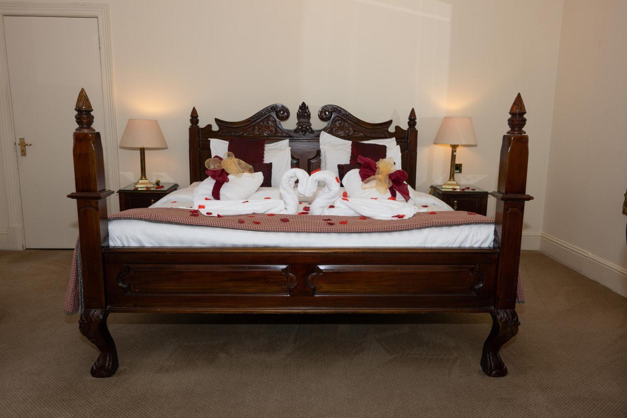 Park House Hotel ชิฟนาล ภายนอก รูปภาพ